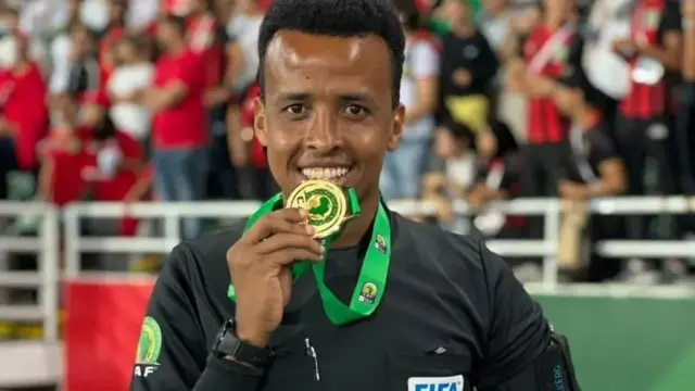 وزارة الشباب والرياضة تعرب عن أسفها لغياب الحكم الدولي عمر عرتن عن نهائيات كأس العالم
