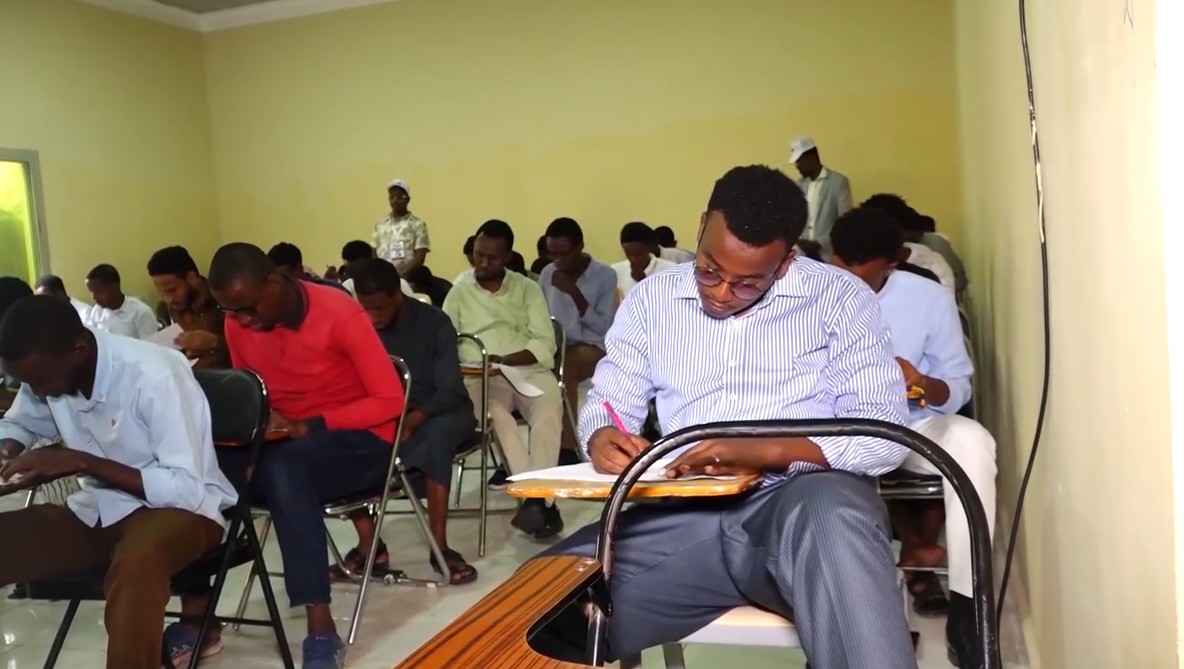 Vijana Elfu Moja wa Somalia Wafanya Mtihani Mmoja, na Kutoa Hoja Dhidi ya Boti za Wahamiaji